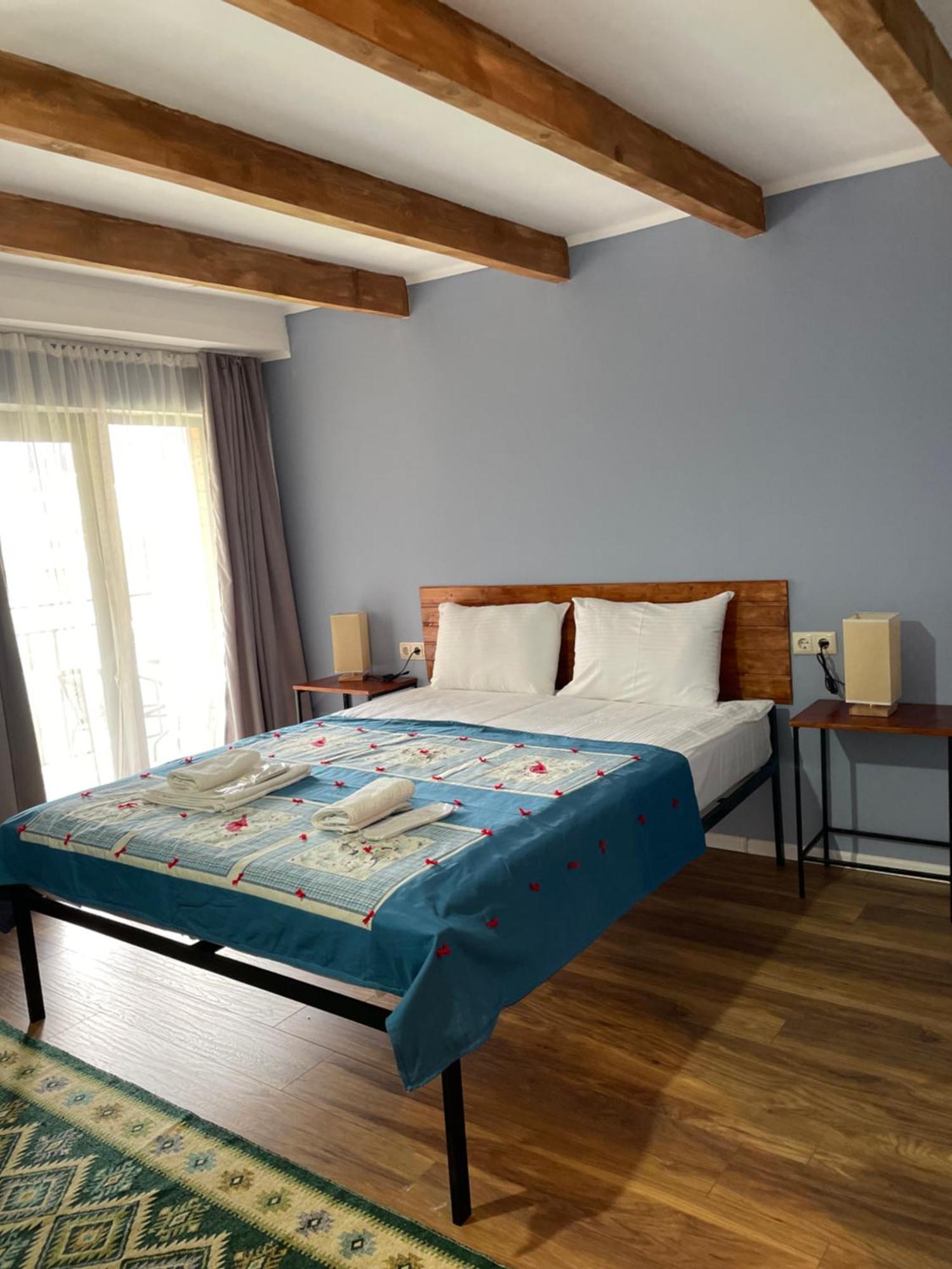 Hotel Ailama Mestia Kültér fotó